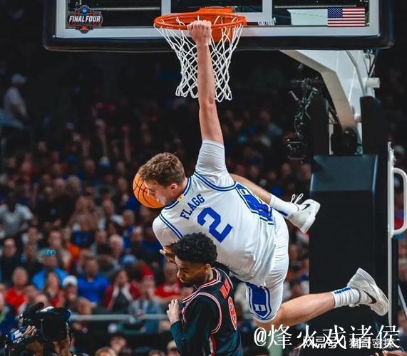 弗拉格近7战场均25.7分5.9板3.6助，真实命中率61.5%