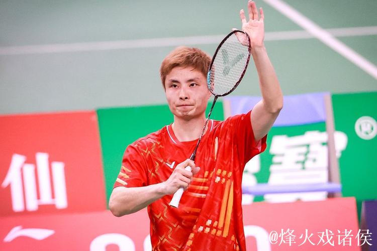 十五运会羽毛球资格赛：石宇奇上演逆转 郑思维复出首战告捷